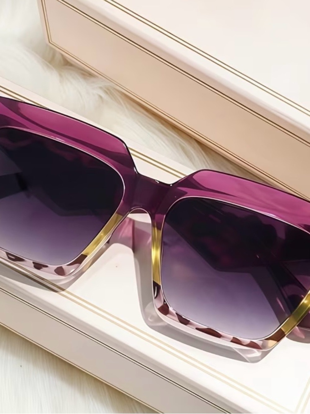 Purple Gradient Leopard-Arm Sunglasses - Picture 9 of 10